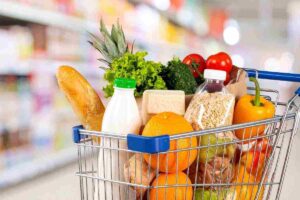 Perché il pane è sempre in fondo al supermercato: la strategia che (quasi) nessuno nota