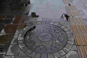 Perché i tombini sono rotondi: il motivo è più logico di quanto pensi